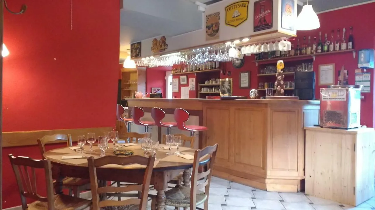 ** Hotel Auberge Chez Baratier Laviolle France